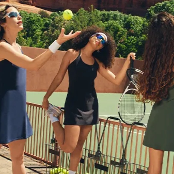 Outdoor Voices Black Excersize Dress Size M - Picture 1 of 3